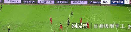 比赛双方队伍实力均衡，打成平局